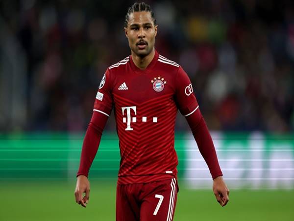 Tin Bayern 31/1: Giám đốc Bayern thẳng thắn chỉ trích Gnabry