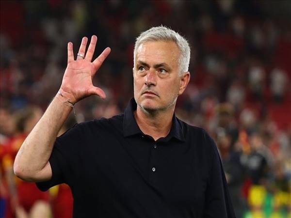 Tin bóng đá 14/5: HLV Jose Mourinho bác bỏ tin đồn trở lại MU